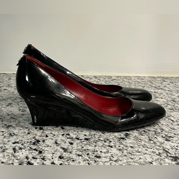 Gucci Patent Leather Wedge Heel Pumps - Picture 1 of 12